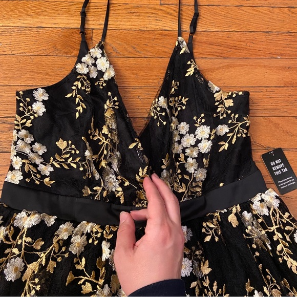 Gold Floral Embroidered Tulle Dress - Picture 9 of 16